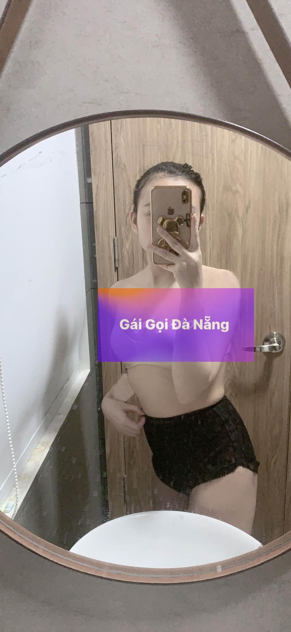 Quỳnh Mai 2k4 ID 596 – Em Xinh Non Mơn Mởn
